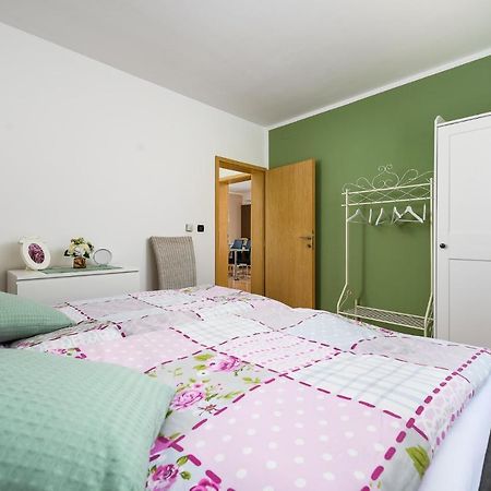 Villa Elisa Kaštelir Εξωτερικό φωτογραφία