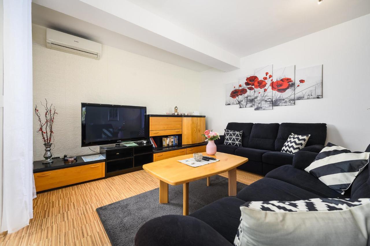 Villa Elisa Kaštelir Εξωτερικό φωτογραφία