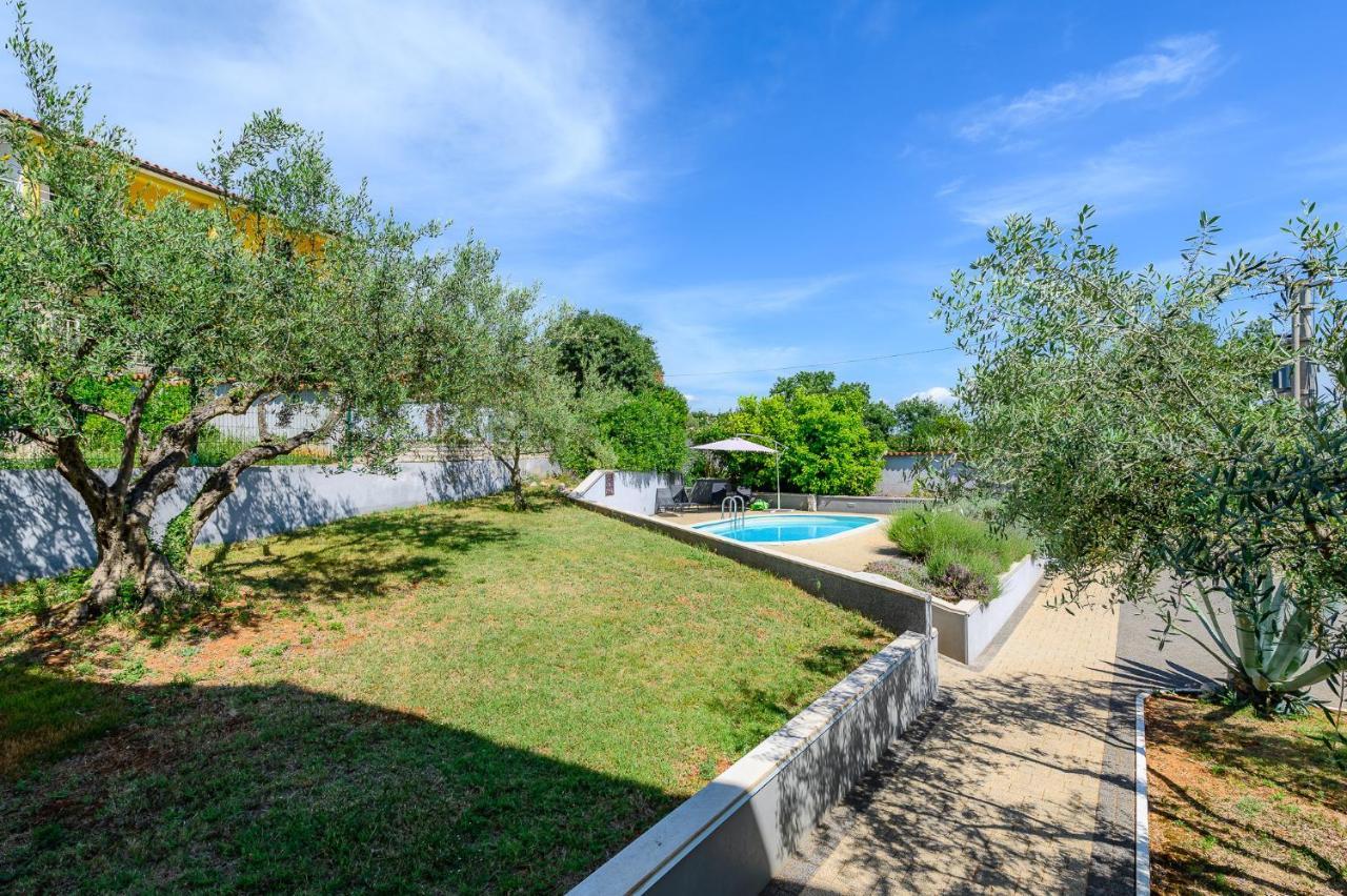 Villa Elisa Kaštelir Εξωτερικό φωτογραφία